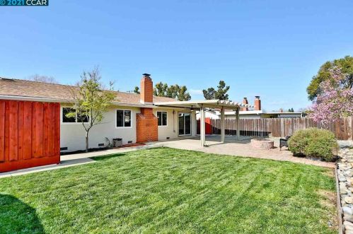 4080 Burbank Dr, Concord CA 94521-1023 exterior