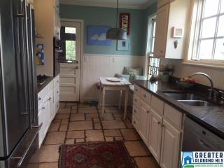 304 Glenwood Dr, Birmingham AL  35209-5434 exterior