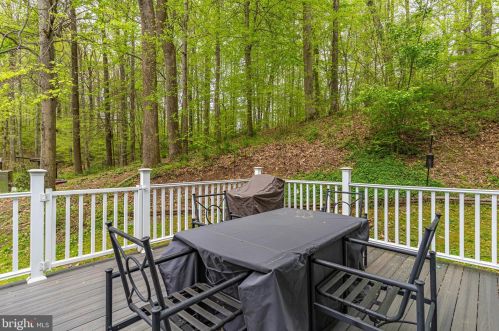 151 Autumn Ct, Huntingtown MD 20639-3400 exterior