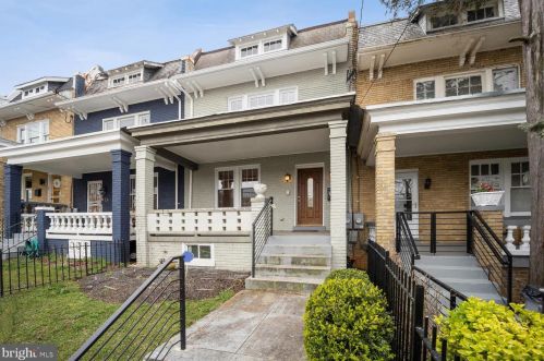 428 Emerson St, Washington DC  20011-6113 exterior