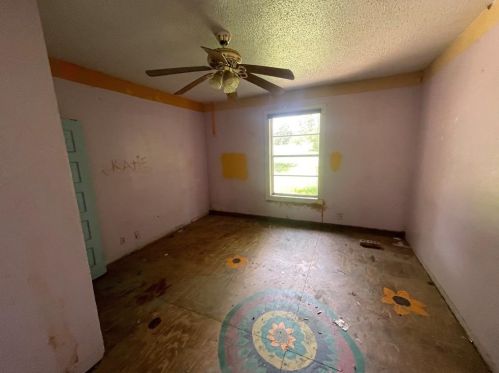 2513 Loy Lk Rd, Denison TX 75020-7144 exterior