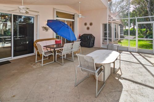 11865 Grv Rdg Ln, Boynton Beach FL 33437-1663 exterior