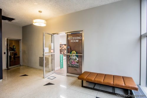 3950 Lake Shore Dr, Chicago IL 60613-3434 exterior