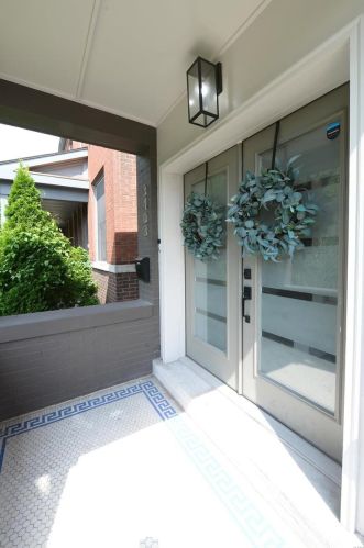 3403 Utah St, Saint Louis MO 63118-2727 exterior