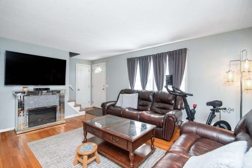 65 Arthur St, Springfield MA 01104-2218 exterior