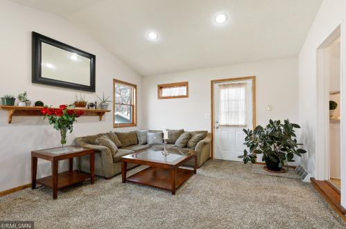 516 17 Ave, South Saint Paul MN 55075-1527 exterior