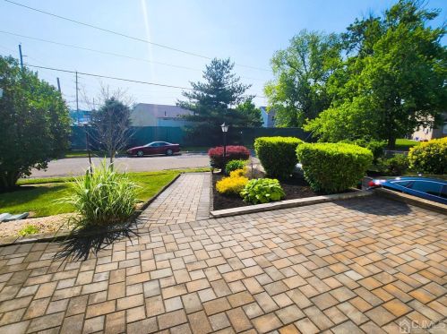 2919 Woodbridge Ave, Edison NJ 08837-3308 exterior