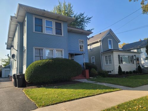 46 Elmwood Ave, Waukegan, IL 60085-4612