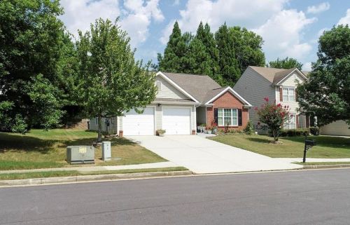 2326 Tullamore Cir, Lithonia GA 30039-7039 exterior