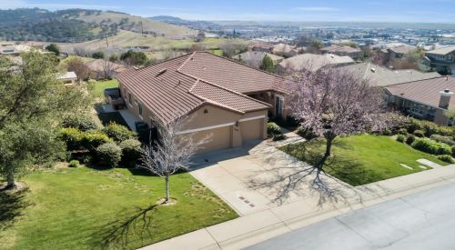 1403 Souza Dr, Folsom CA 95762-7559 exterior