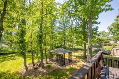 2350 Plainfield Ave, Piscataway NJ 08854-4045 exterior