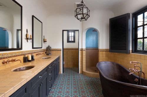 1004 Devonshire Dr, San Diego, CA 92107-4004