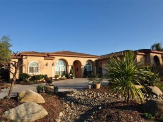 4250 Tapestry Way, Turlock, CA 95382-7448