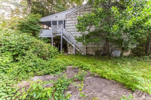 11 Erin Ct, Norwalk, CT 06854-3303