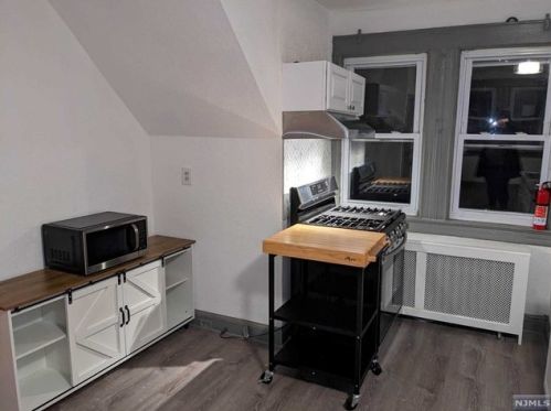 930 19th St, Paterson NJ  07501-3614 exterior