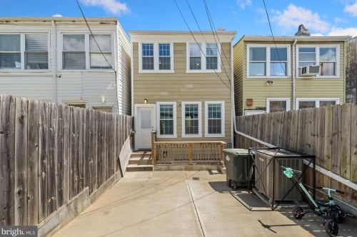 1936 4th St, Washington DC  20002-1251 exterior