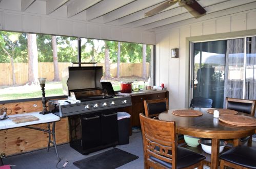 890 Walters Ter, Fort Pierce FL  34983-3987 exterior