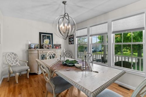 65 Carriage Trl, Middletown RI 02842-7251 exterior