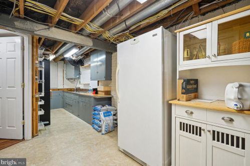 13000 Evanston St, Rockville MD  20853-3027 exterior