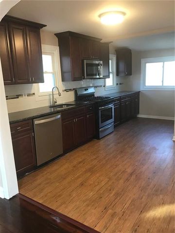 1833 4th St, Piscataway, NJ 08854-1656