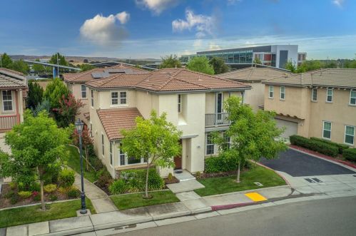 896 Bullion Ln, Folsom, CA 95630-8772