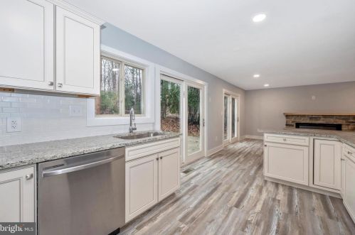 10402 Great Arbor Dr, Rockville MD  20854-4215 exterior