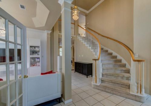 4933 China Gdn Dr, Austin TX 78730-3577 exterior