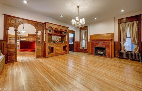 4942 Ellis Ave, Chicago IL 60615-5076 exterior