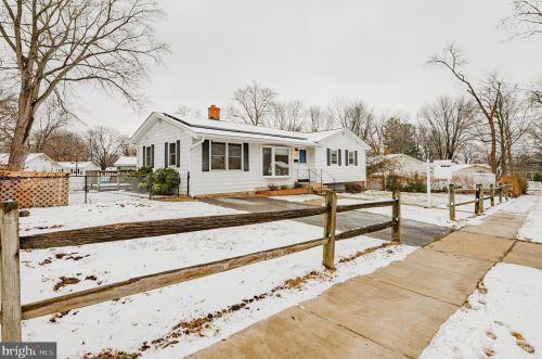 4705 Eades St, Rockville, MD 20853-3023