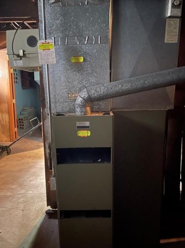 454 Winter St, Woonsocket RI 02895-1176 exterior