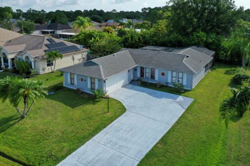 1931 Sylvester Ln, Fort Pierce, FL 34984-4444