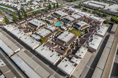 2900 Madison Ave, Fullerton CA  92831-2262 exterior