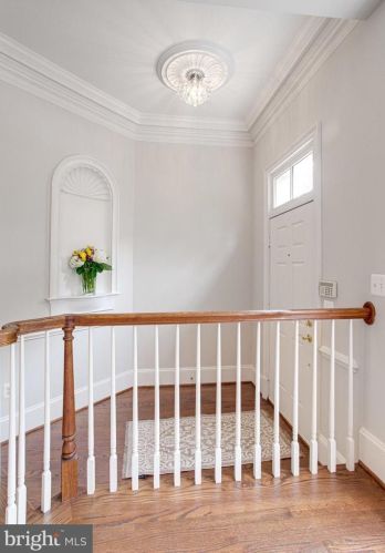 1402 Harvest Crossing Dr, Mc Lean, VA 22101-5650