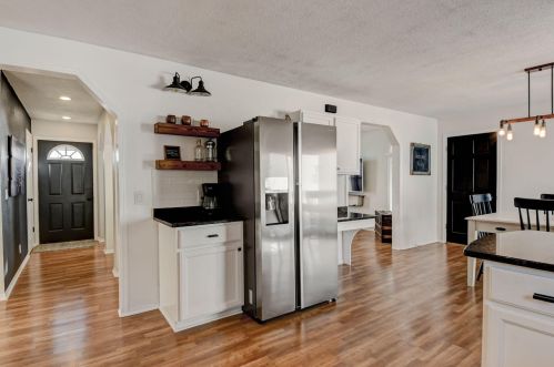 3050 Brg St, Milwaukee WI 53221-4748 exterior