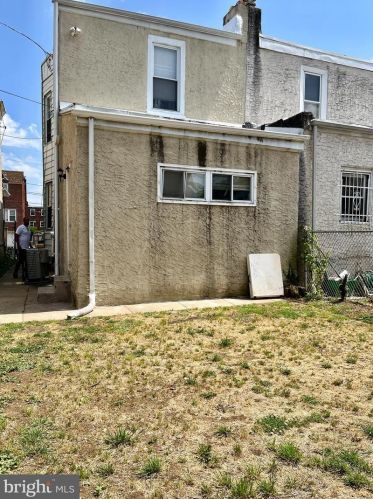 123 9 St, Darby PA 19023-1602 exterior