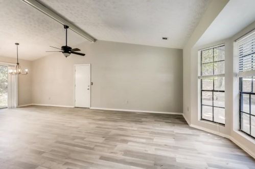 1895 Petite Ln, Lithonia, GA 30058-5594