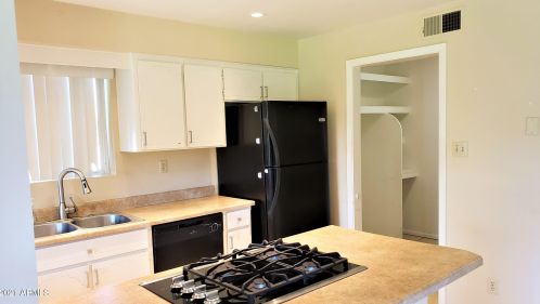 2201 Corrine Dr, Phoenix AZ 85032-7337 exterior