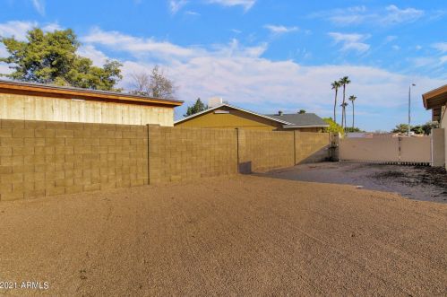 8622 40 Dr, Phoenix AZ 85019-1206 exterior