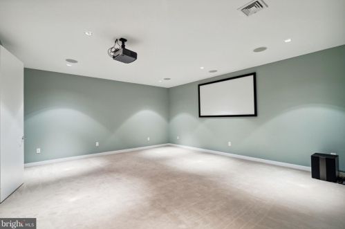 1433 Bainbridge St, Philadelphia PA 19146-2121 exterior