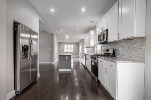 518 6 Ave, Broadview IL 60153-1149 exterior