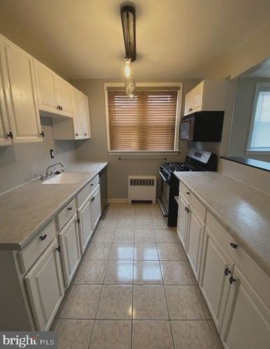 2900 Lardner St, Philadelphia PA 19149-3519 exterior