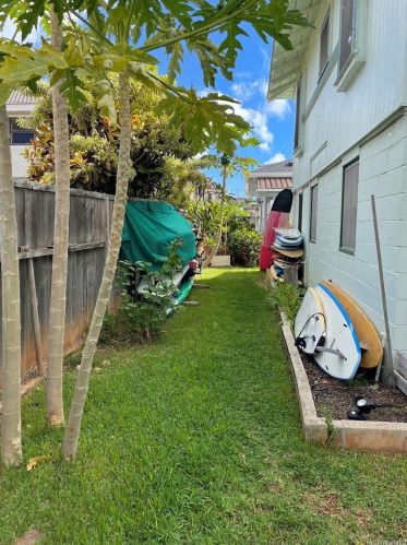 1233 7th Ave, Honolulu HI 96816-2685 exterior