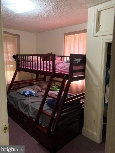 101 6 St, Darby PA 19023-2305 exterior