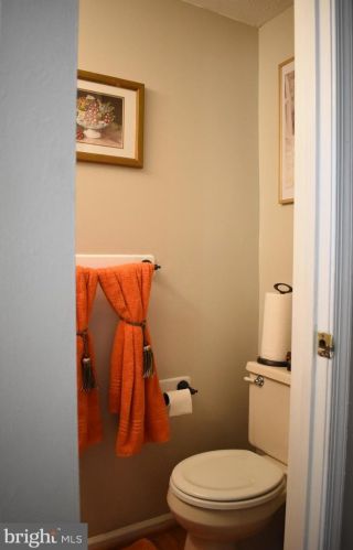 2843 Schubert Dr, Silver Spring MD 20904-6886 exterior