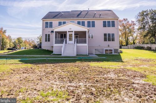 8106 Ashton St, Alexandria VA 22309-1345 exterior