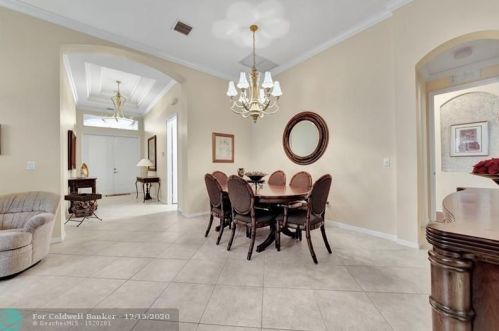 7648 New Holland Way, Boynton Beach FL 33437-6342 exterior