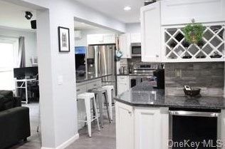 98 Gerald Dr, Poughkeepsie, NY 12601-3931