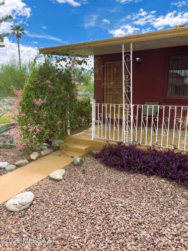 442 Linden St, Tucson AZ  85705-8934 exterior