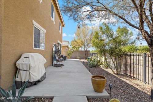 2730 Ellis St, Phoenix AZ 85042-6330 exterior