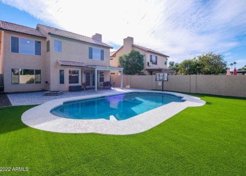 3810 Barcelona Dr, Chandler AZ  85226-1305 exterior